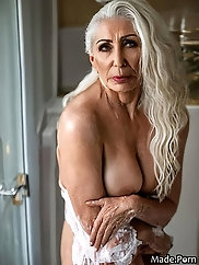 Old Nude Women Pics - The Art of Aging Gracefully